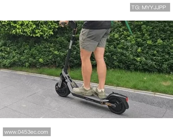 滑板装备选购指南：精选专业服装助你提升滑板体验